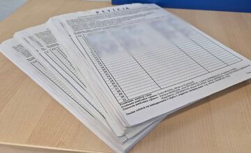 FOTO: Petícia za odvolanie riaditeľa ZŠ v Sabinove. Medzi dôvodmi uvádzajú sexuálne narážky