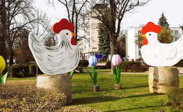 FOTO: Humenné rozkvitlo do Veľkej noci. Zajačiky, vajíčka aj farby