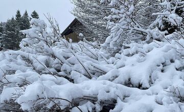 VIDEO: Vo viacerých oblastiach Prešovského kraja od rána sneží