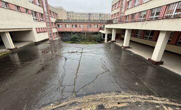 FOTO: ZŠ Sibírska čaká premena, vznikne učebňa pod holým nebom