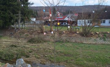 FOTO: Mestá a obce v Prešovskom kraji žiaria veľkonočnou výzdobou