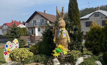 FOTO: Mestá a obce v Prešovskom kraji žiaria veľkonočnou výzdobou