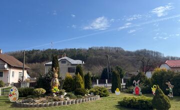 FOTO: Mestá a obce v Prešovskom kraji žiaria veľkonočnou výzdobou