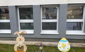 FOTO: Mestá a obce v Prešovskom kraji žiaria veľkonočnou výzdobou