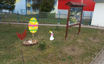 FOTO: Mestá a obce v Prešovskom kraji žiaria veľkonočnou výzdobou