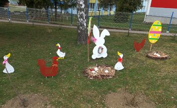 FOTO: Mestá a obce v Prešovskom kraji žiaria veľkonočnou výzdobou