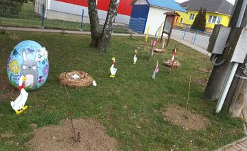 FOTO: Mestá a obce v Prešovskom kraji žiaria veľkonočnou výzdobou