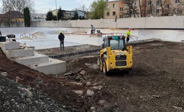 FOTO: Skatepark v Prešove rastie. Vyzerá úchvatne, komentuje poslanec