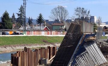 FOTO: Takto to vyzerá na stavbe mosta Jána Pavla II.