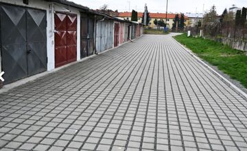 FOTO: Humenné mení garáže na mestskú zeleň, ďalšie projekty sú v hre