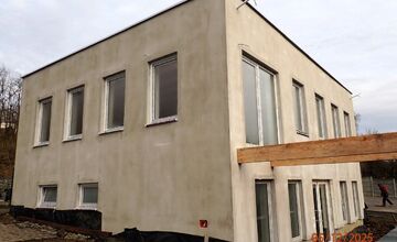 FOTO: Obľúbený komplex vo Vranove mieri do dražby