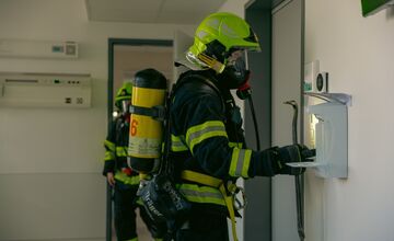 FOTO: Veľká explózia na lôžkovom oddelení v popradskej nemocnici