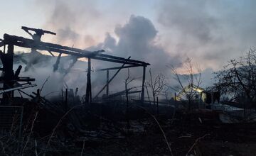 FOTO: Neďaleko Starej Ľubovne došlo k rozsiahlemu požiaru. Evakuovaných bolo 25 obyvateľov