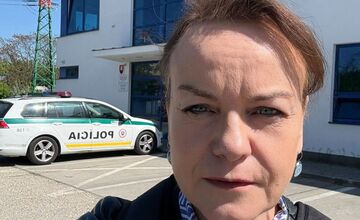 FOTO: Vyhrážajú sa jej a zdemolovali jej auto. Vraciame sa do 90. rokov? pýta sa Petková