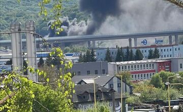 FOTO: Prešovom sa valí hustý čierny dym, čo sa tam deje? 